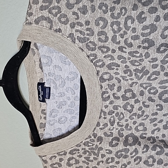 Splendid animal print sweater top medium - Picture 3 of 5